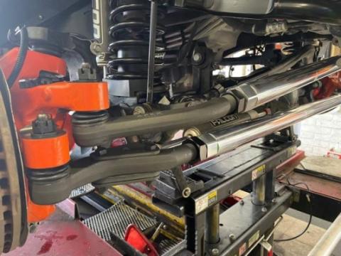 Apex Chassis Heavy Duty 2.5 Ton Tie Rod &amp; Drag Link Assembly in Polished Aluminum Fits: 19-22 Jeep Gladiator JT 18-22 Jeep Wrangler JL/JLU Rubicon Mohave Sahara Sport. Note: This NO-FLIP kit fits a Dana 44 axle with a lift of 4.5 inches or less