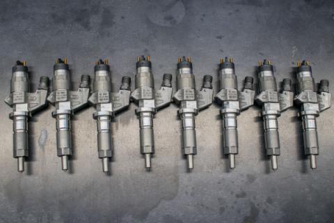 Chevy Duramax 01-04 LB7 Brand New 300% Over Injector Set (SAC Nozzles) Dynomite Diesel