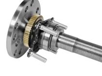 Chromoly Rear Axle Kit Dana 44 Jeep JK Rubicon Right Hand 32 Spline 32.6 D44 JK Rubicon 32  Spline 4340 Rear Axle Kit 32.6 Inch Right Hand 5x5.0 Inch Yukon Gear